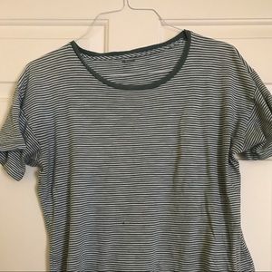 Blue & white striped shirt 👚